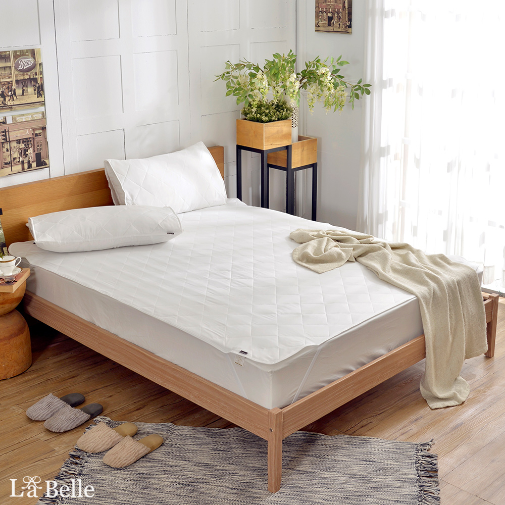 臺灣製★義大利La Belle《純白素雅》加大平面式防潑水保潔墊