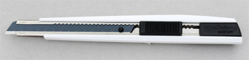 日本 NT 超銳角黑刃美工刀 ( MNCR-A1 )