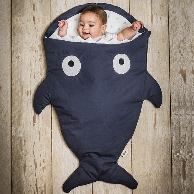【西班牙製】鯊魚咬一口《輕量版》BabyBites 100% 純棉手作嬰兒/幼兒睡袋|防踢被|包巾 丈青藍