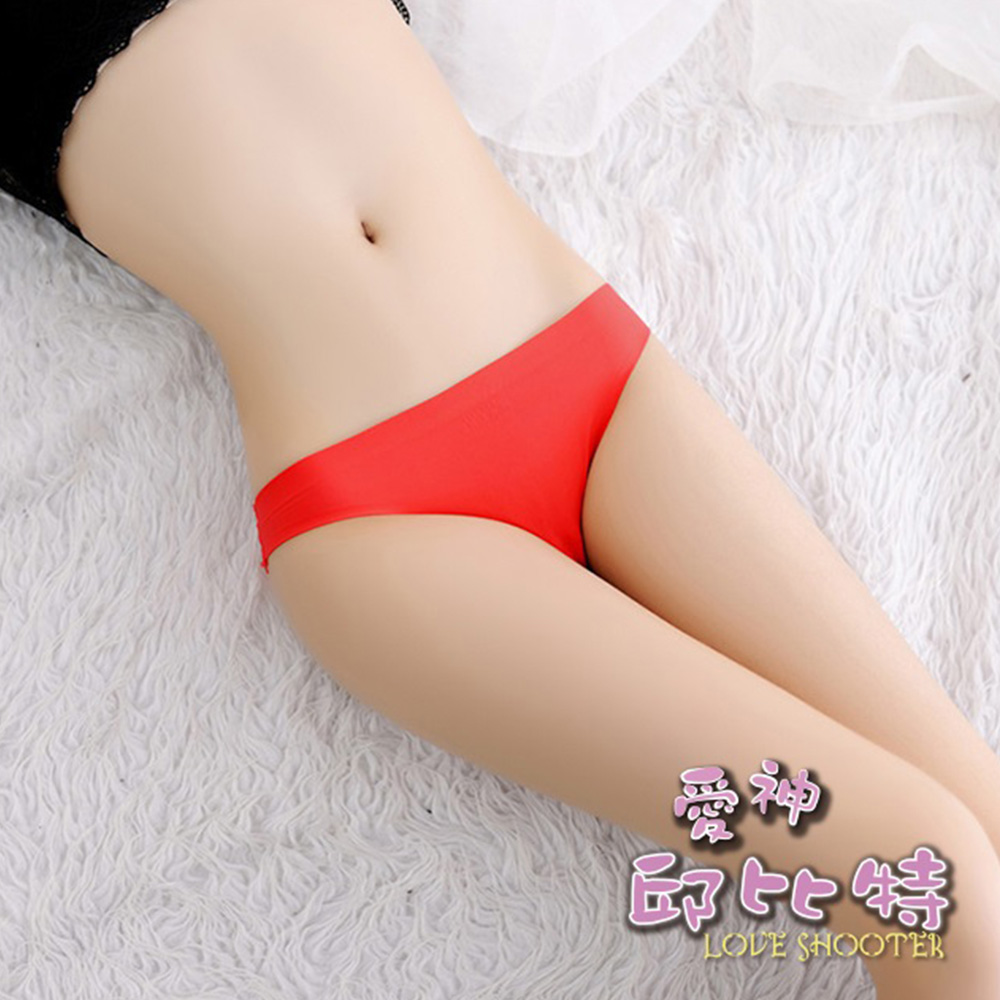 愛神邱位元-熱銷一片式冰絲無痕女內褲外貿蕾絲性感提臀丁字褲(CB159)