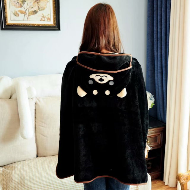 【WAWAWA】日系卡統超萌黑熊造型雙扣披風式保暖法蘭絨毯/居家用懶人毯