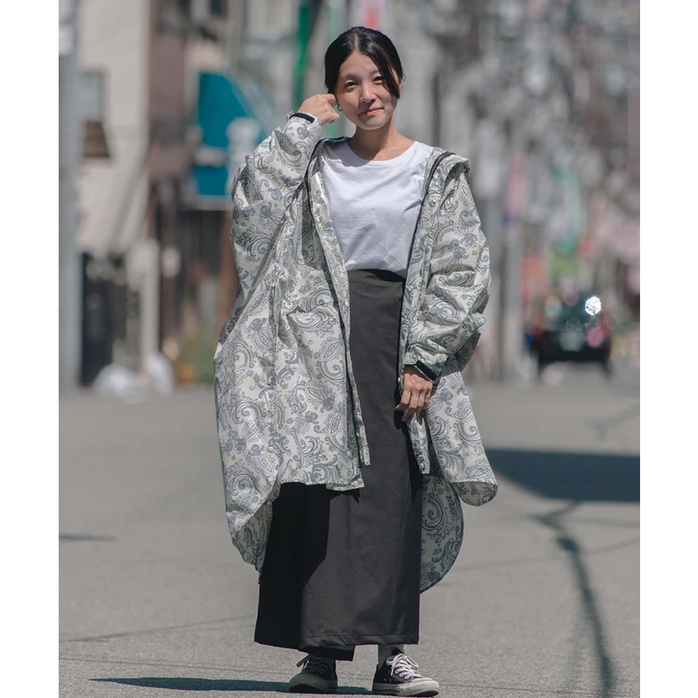 日本KIU 212-900 黑色 抗UV透氣防水裙 附收納袋