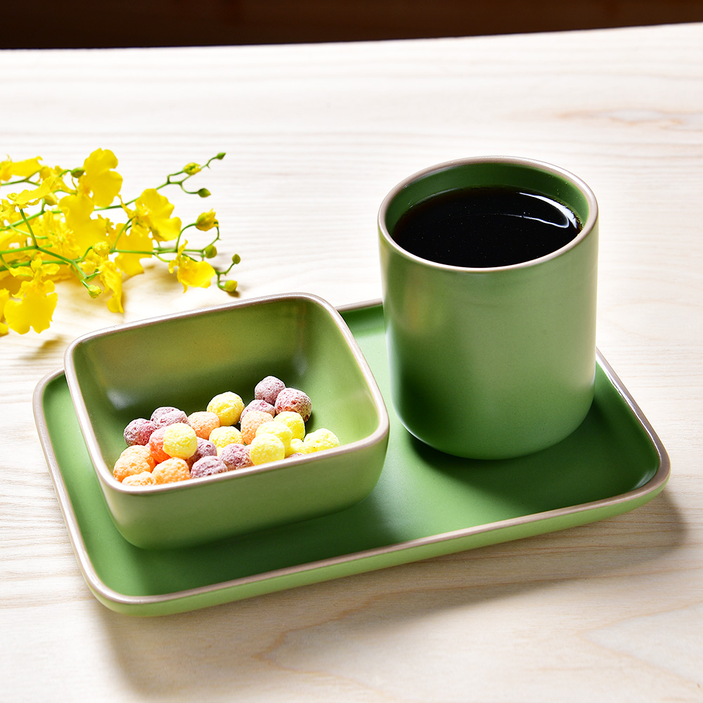 【YU Living】日式和風方型陶瓷餐具三件組 杯子 大盤 小盤(三件一組/杯子300ml/2色/黑色/綠色)