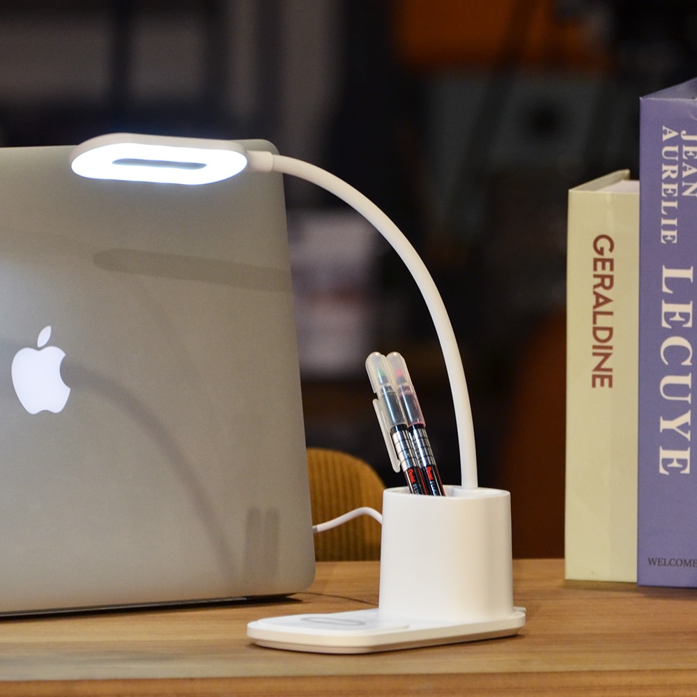 【YU Living】USB 多功能檯燈 桌燈 支援手機充電(白色)