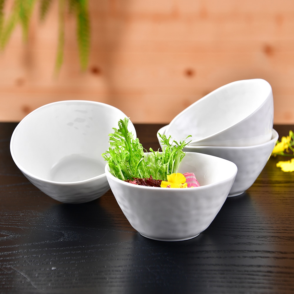 【YU Living】輕時尚緞面白瓷碗四件組(四件一組/580ML/白色)
