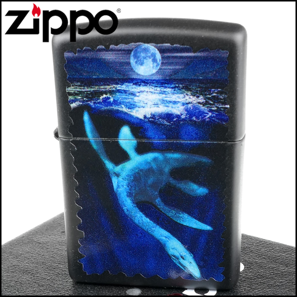 【ZIPPO】美系~Black Light Loch Ness-尼斯湖水怪圖案設計打火機