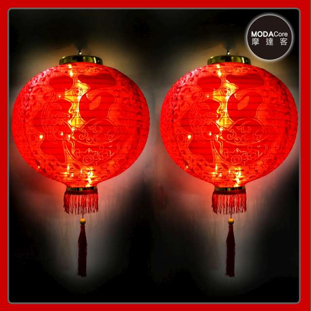 摩達客◉農曆春節元宵◉20吋植絨魚福紅燈籠(一組兩入)+LED50燈插電式燈串暖白光(附IC控制器)