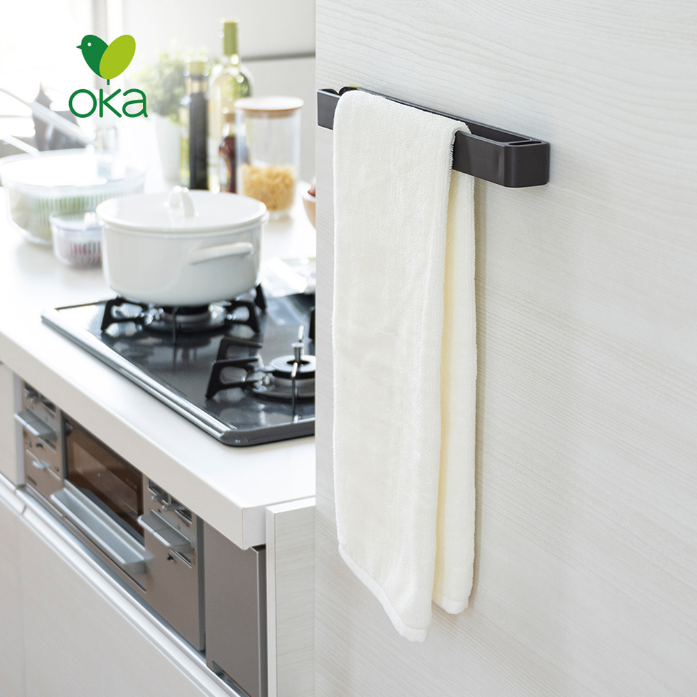 【日本OKA】PLYS base無痕貼櫥櫃門後毛巾/抹布掛架-2色可選