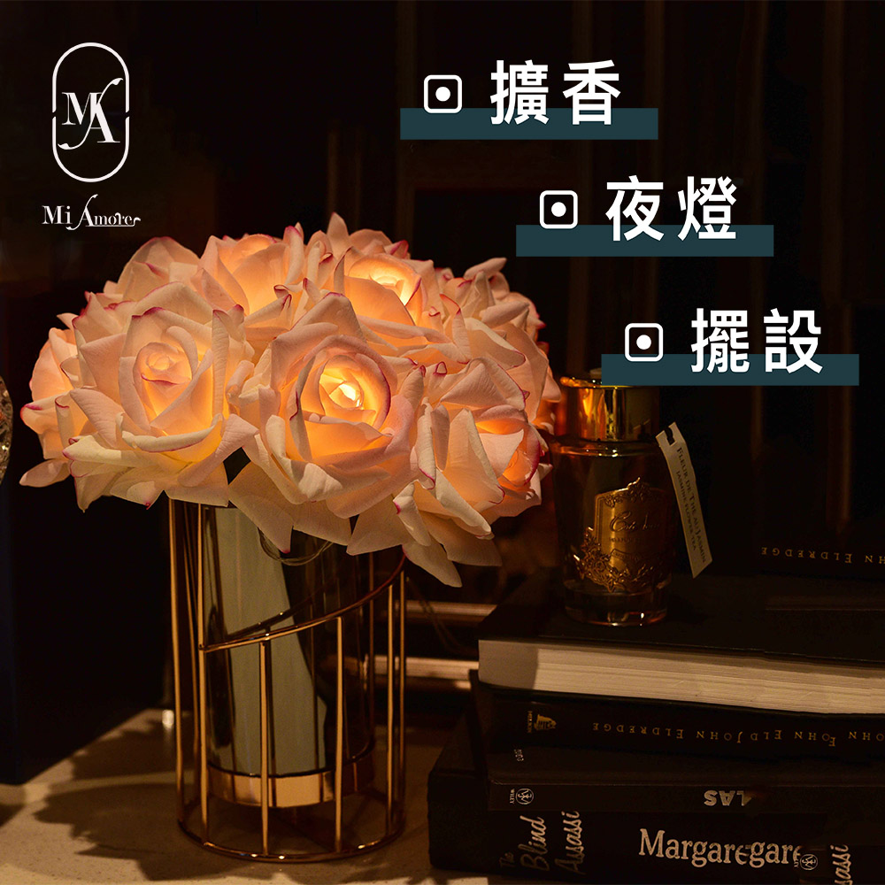 【愛莯】15朵玫瑰花LED夜燈螺旋玻璃花瓶系列(附贈USB充電插頭)