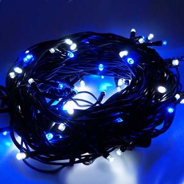摩達客 100燈LED燈串聖誕燈 (藍白光黑線)(附控制器跳機)(高亮度又省電)