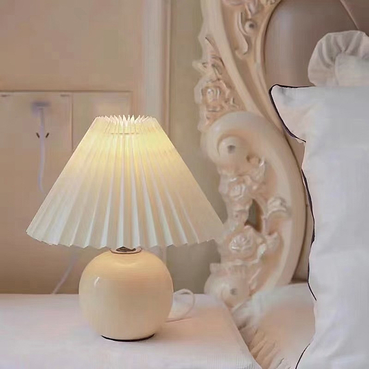 H&R安室家 白罩蘑菇桌燈/床頭燈ZA0222