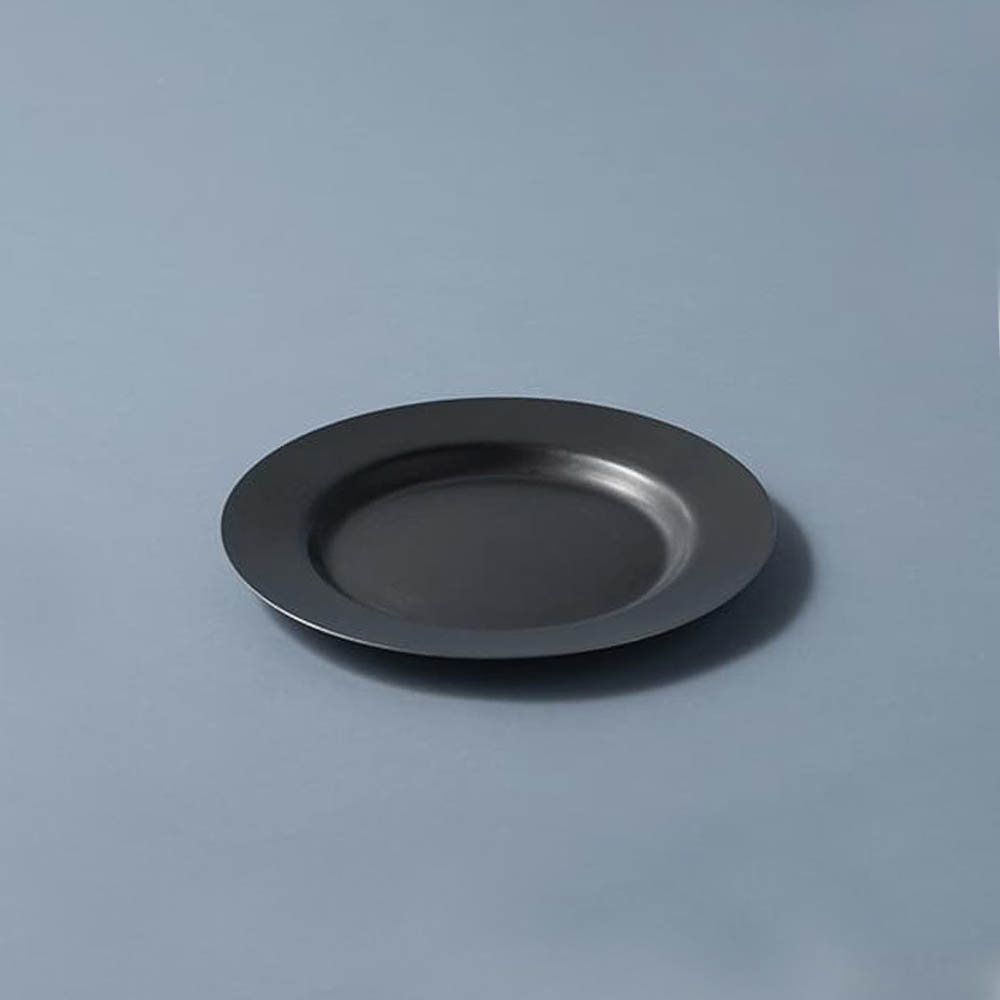 日本 AOYOSHI 青芳製作所 仿舊霧黑不銹鋼圓餐盤-19.5cm