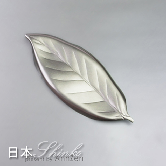 【Annzen】《日本Shinko 》設計師系列-作用 金木犀葉片筷架 ( 銀色葉片 )