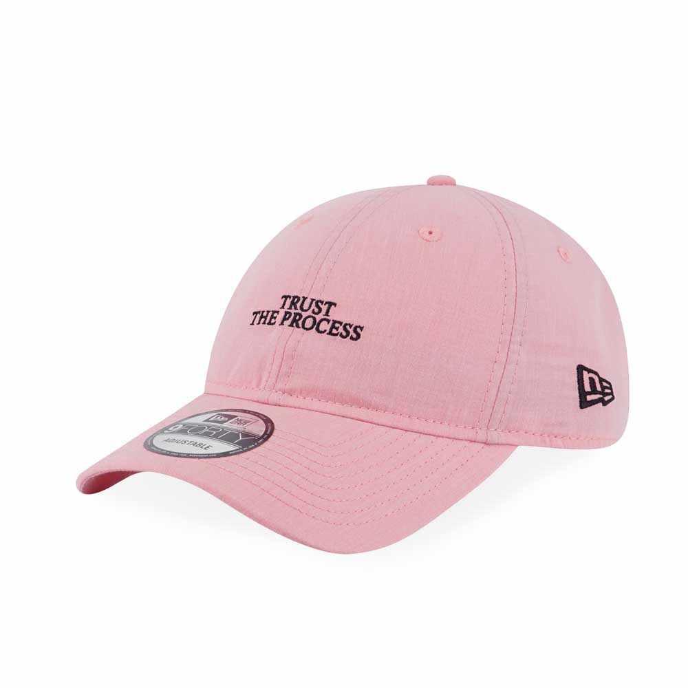【NEW ERA】940UNST MY VALENTINE-NE SCRIPT NEW ERA 玫瑰粉紅 休閒帽 男女款 棒球帽-NE14148097