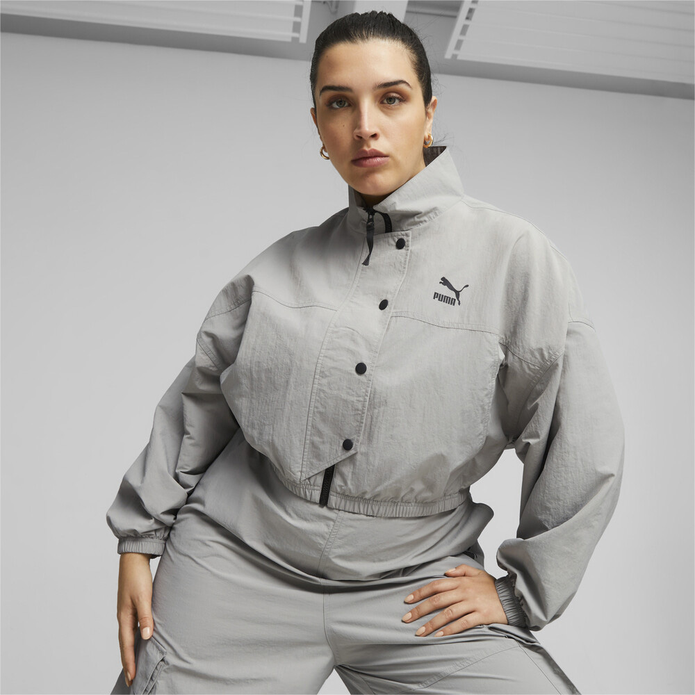 PUMA 外套 流行系列 DARE TO 灰色 短版 風衣外套 女 62143614