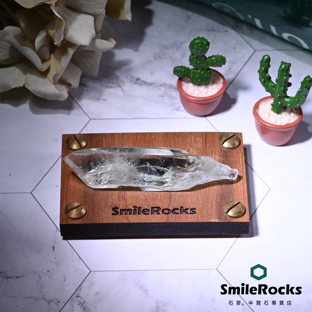 SmileRocks 石麥 綠水晶隨形半拋 8.4x2.1x1.4cm No.043810105