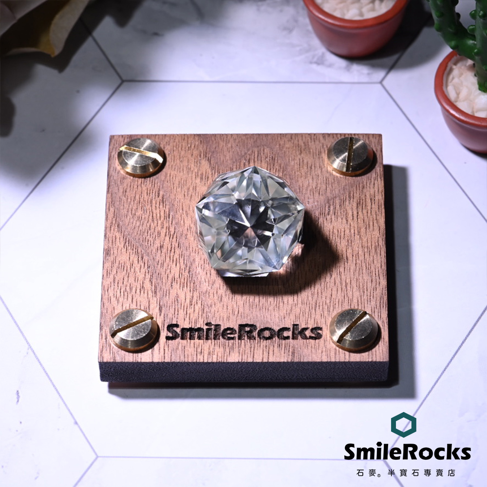 SmileRocks 石麥 多角切面白水晶球 直徑2.6cm No.051530111