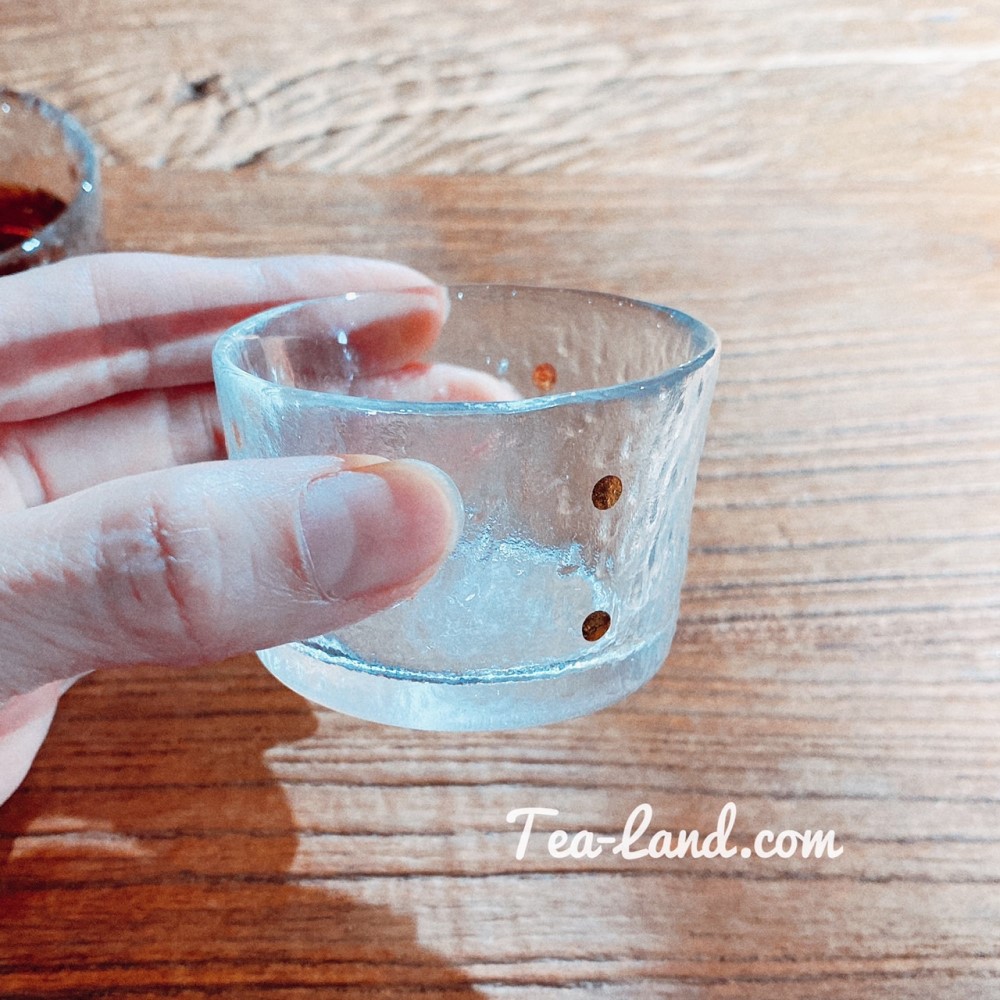 【茶韻】 日式品茗杯 錘紋金點玻璃茶杯