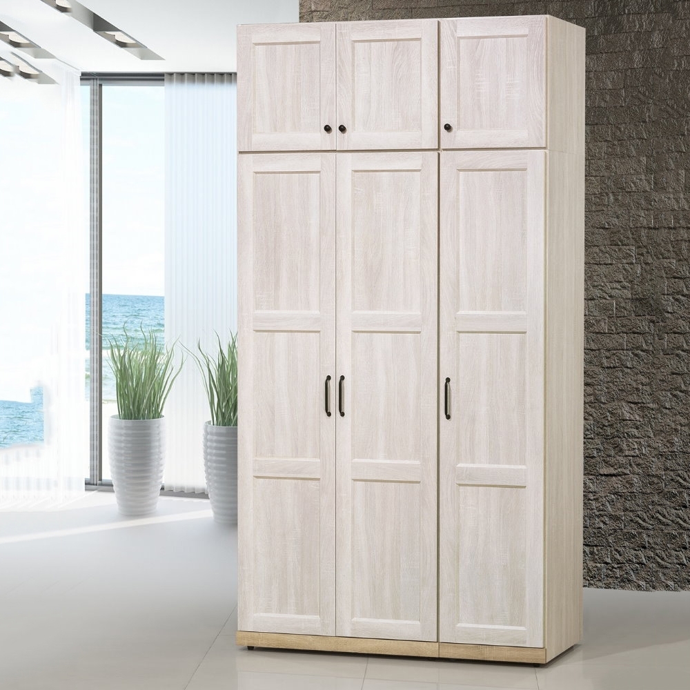【MUNA】泰倫斯4X8尺白橡木色三門衣櫥(含被櫥頭)
