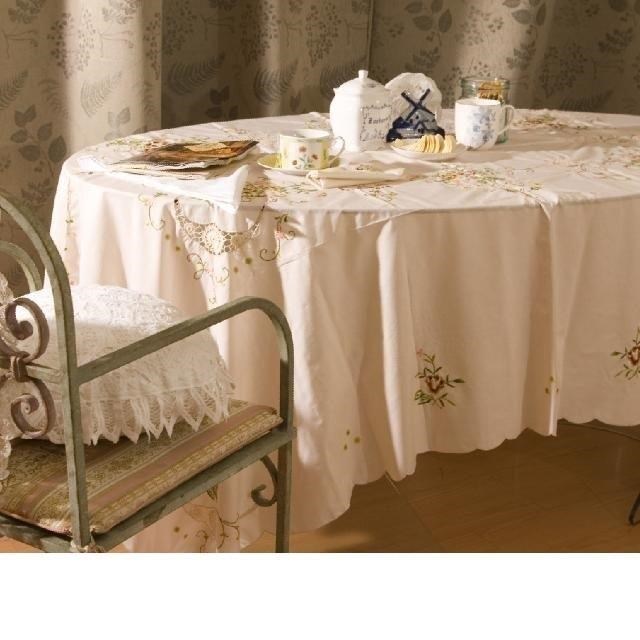 長方形彩繡蕾絲桌巾