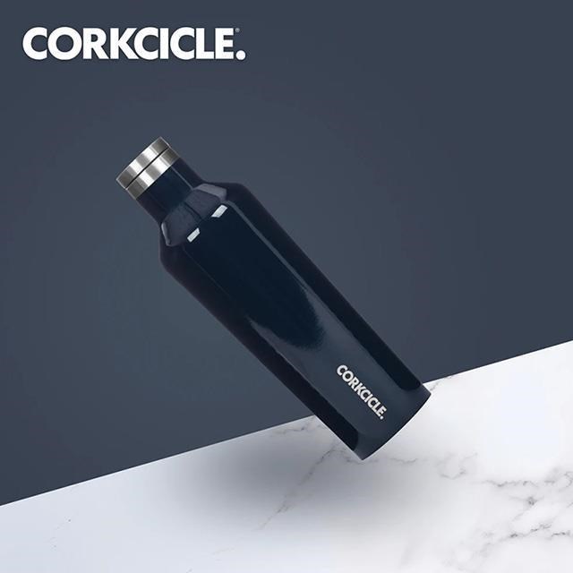 美國CORKCICLE Classic系列三層真空易口瓶/保溫瓶750ml-海軍藍