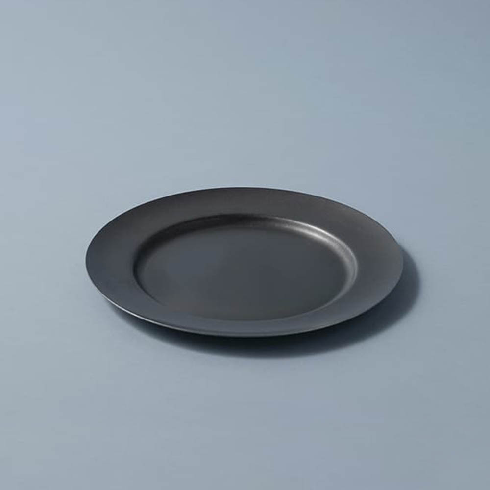 【WUZ屋子】日本 AOYOSHI 青芳製作所 仿舊霧黑不銹鋼圓餐盤-23cm