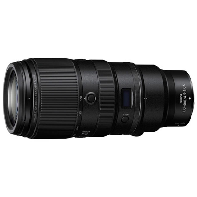  Nikon 尼康 Z 100-400mm f/4.5-5.6 VR S 是一款專業級望遠變焦鏡頭，提供出色的超望遠變焦功能，適用於 Nikon Z-Mount 全片幅無反相機。配備 VR 影像穩定系統，確保拍攝清晰穩定的遠距影像。公司貨正品，品質保證，適合野生動物、運動攝影等需求。 