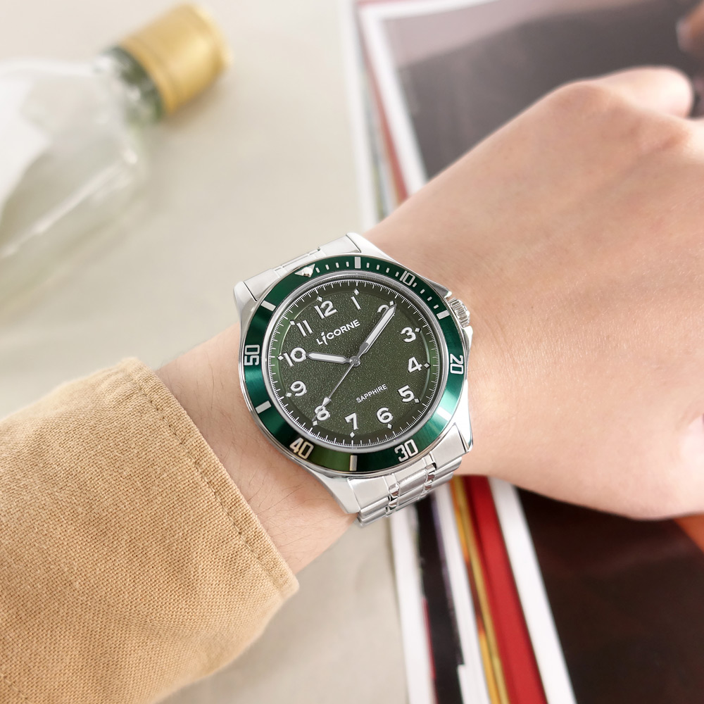 LICORNE 力抗 / LT161MWGA-G / 數字刻度 藍寶石水晶玻璃 夜光指針 不鏽鋼手錶 綠色 42mm