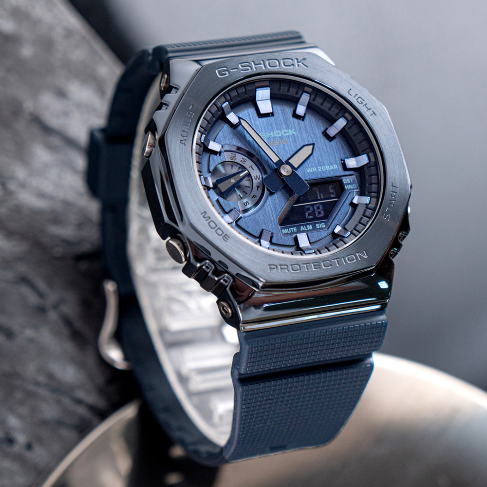 【CASIO 卡西歐】G-SHOCK 極致時尚八角錶殼耐衝擊運動雙顯橡膠腕錶/藍(GM-2100N-2ADR)