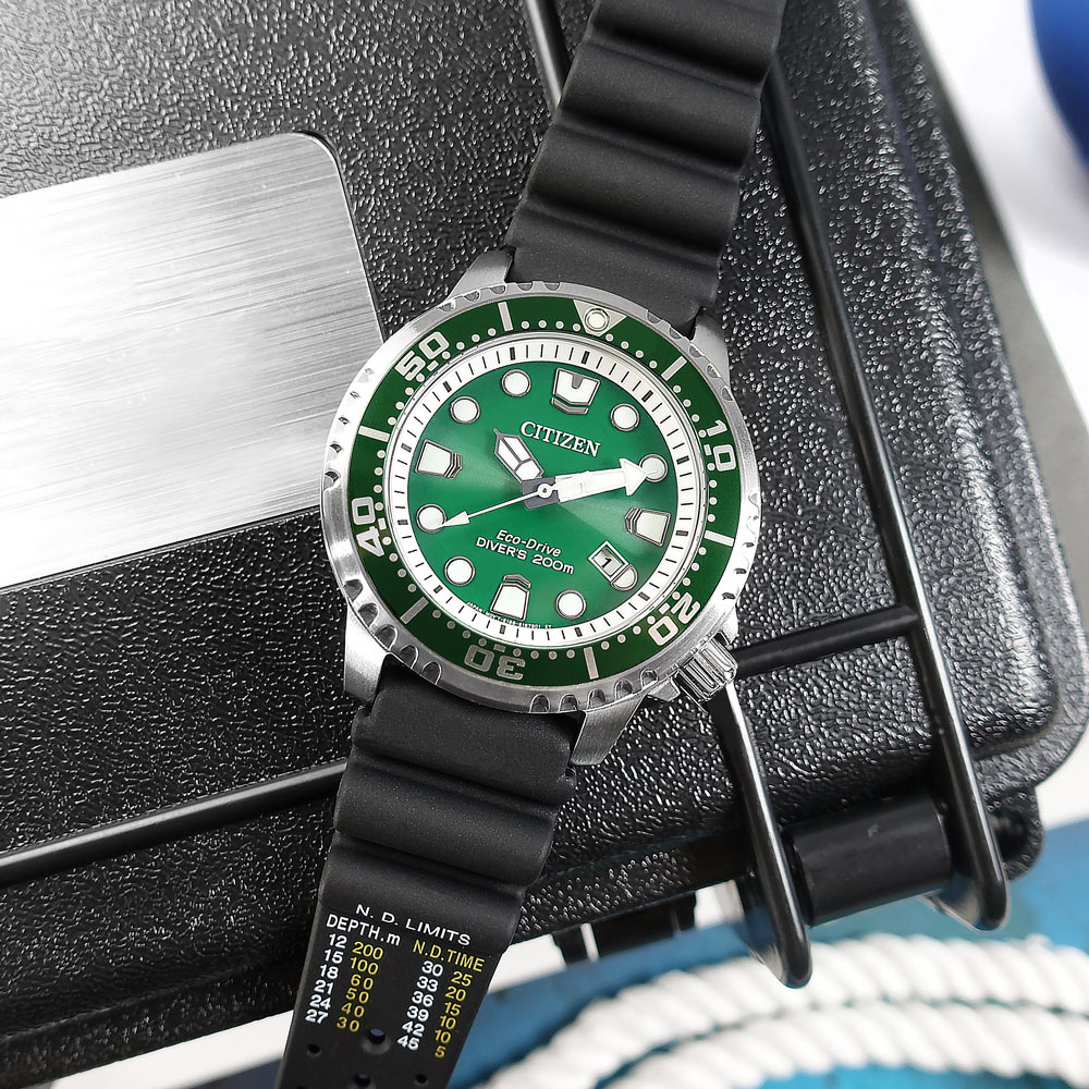 CITIZEN / BN0158-18X / PROMASTER 光動能 綠水鬼 潛水錶 防水 日期 橡膠手錶 綠黑色 44mm