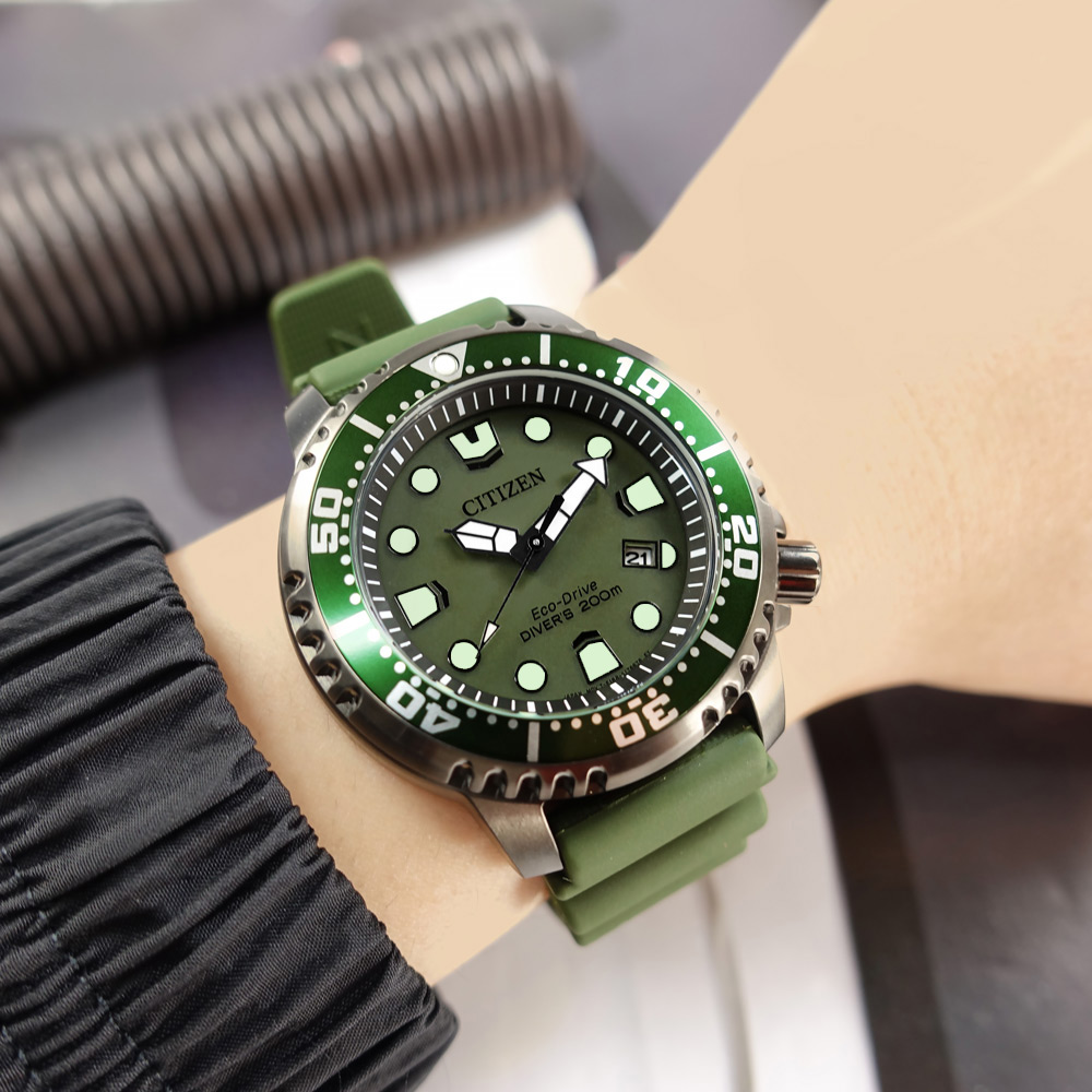 CITIZEN / BN0157-11X / PROMASTER 光動能 潛水 防水 日期 橡膠手錶 橄欖綠x鈦色 44mm