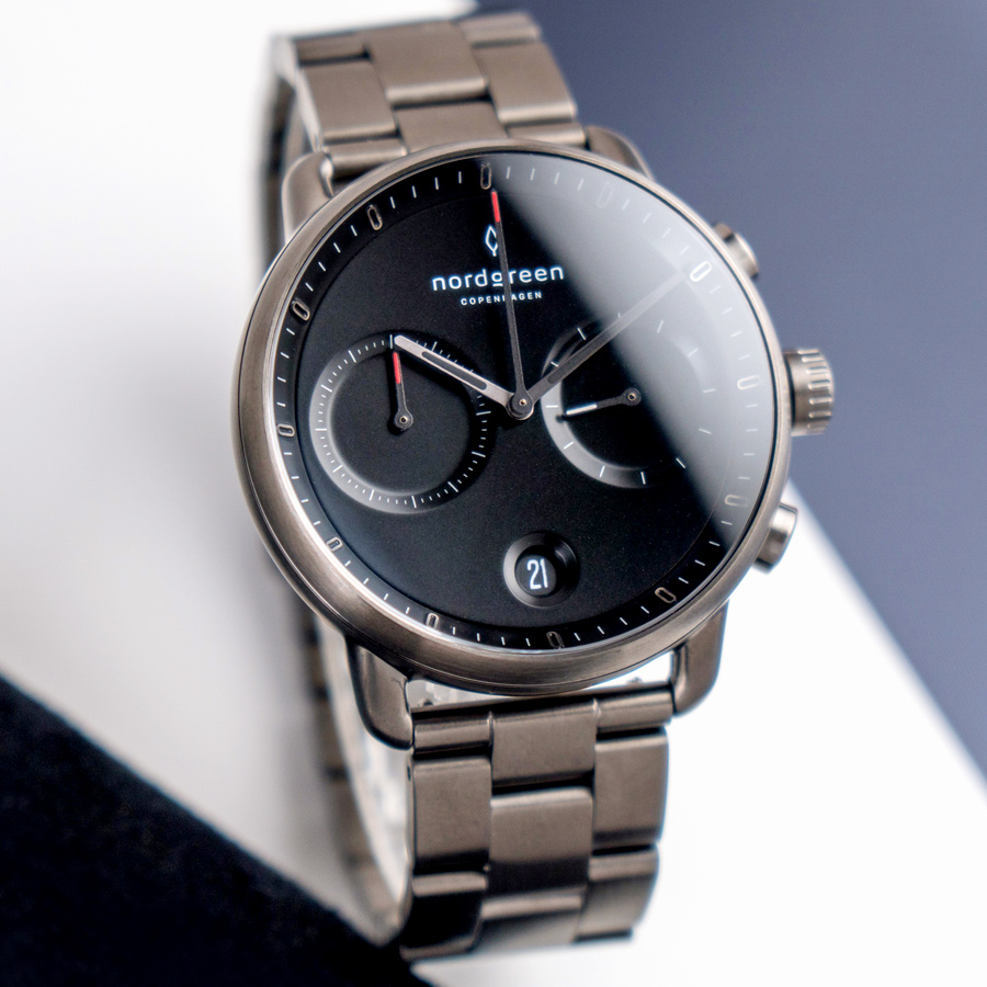 【Nordgreen】ND手錶 Pioneer 先鋒 42mm 深空灰殼×黑面 深空灰三珠精鋼錶帶(PI42GM3LGUBL)