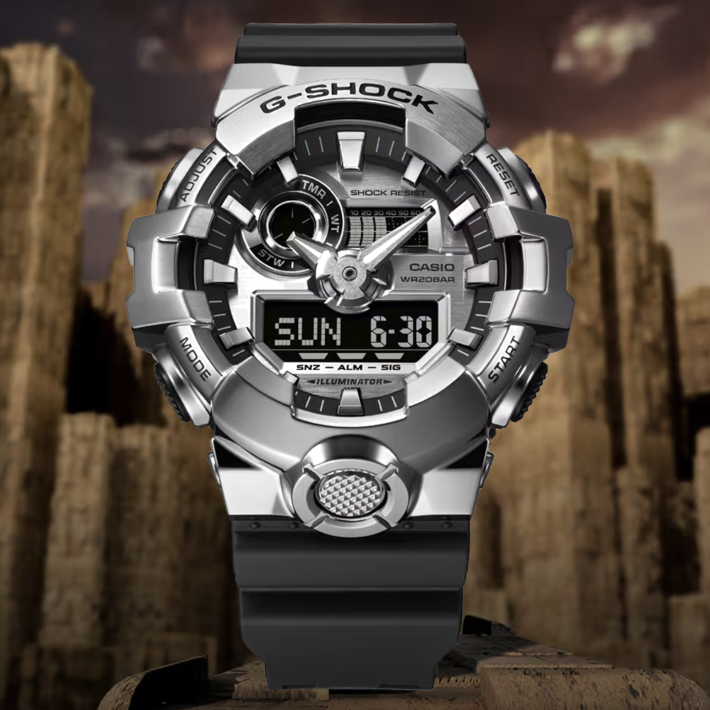 CASIO 卡西歐 G-SHOCK 金屬時尚錶殼 大錶徑雙顯錶-銀色 GM-700-1A