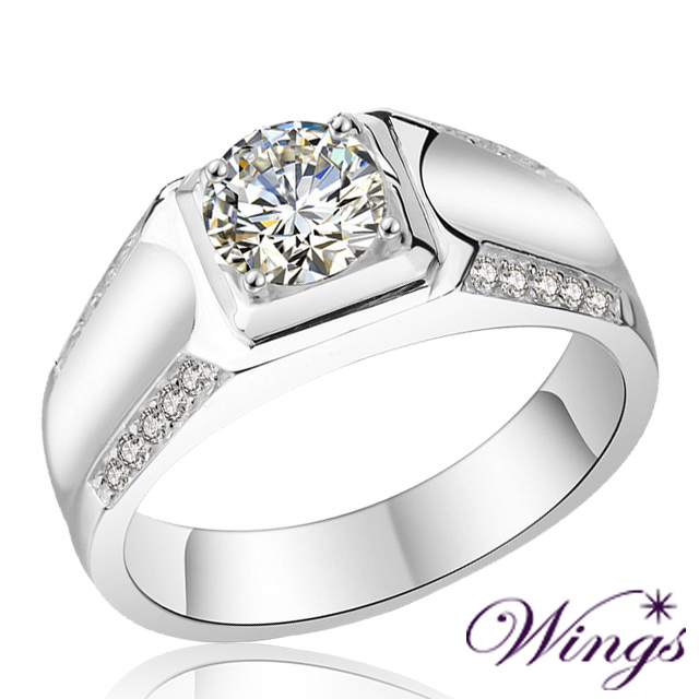 Wings 優雅紳士 進口八心八箭擬鑽 1.5克拉精鍍白K金戒指(擬真鑽 情人 禮物 聖誕 男戒)