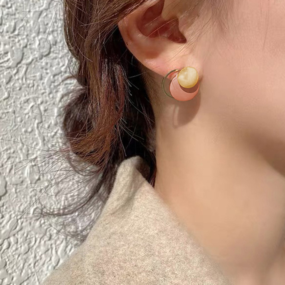 Quenby 925純銀 簡約圓片設計感貼耳耳環/耳針