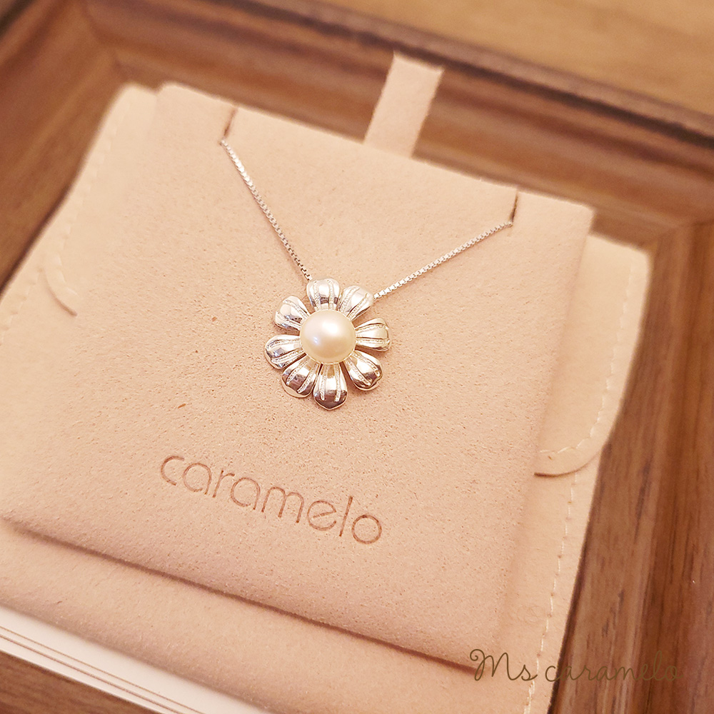 焦糖小姐-Ms-caramelo-925純銀 5-6MM 淡水珍珠項鍊(小花朵珍珠項鍊)