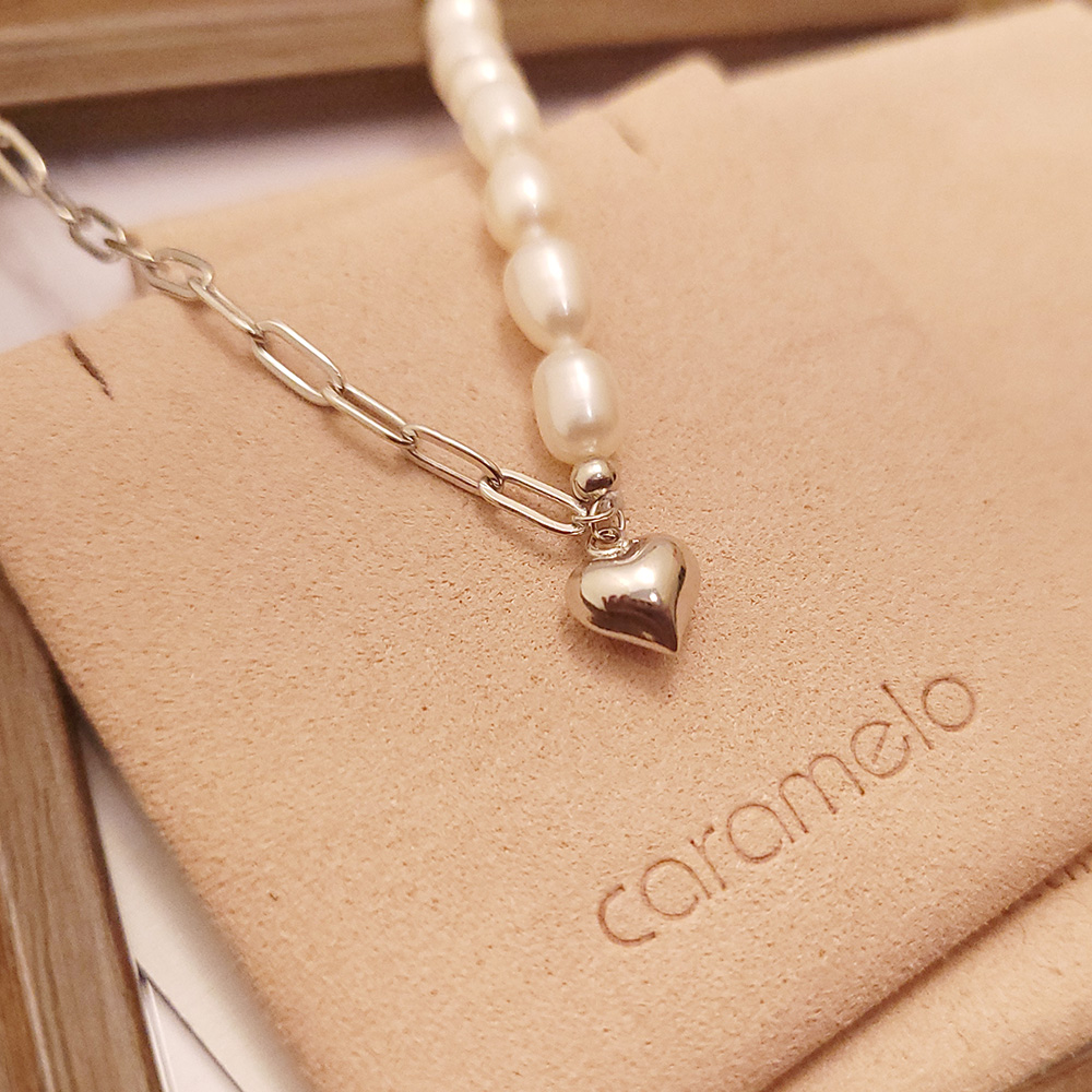 【焦糖小姐 Ms caramelo】925純銀鍍18K白 淡水珍珠項鍊 愛心項鍊