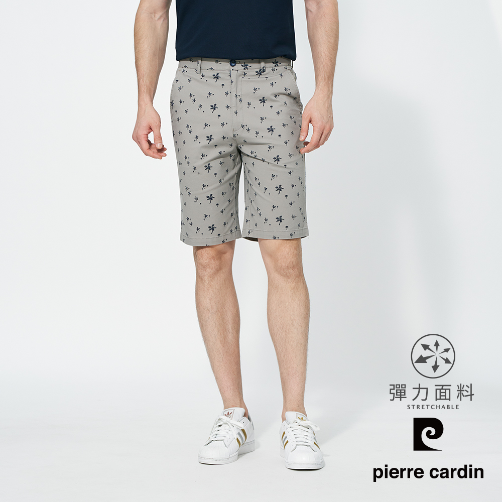 【pierre cardin 皮爾卡登】男款 微彈性印花平口休閒短褲-卡其色 (5257962-82)