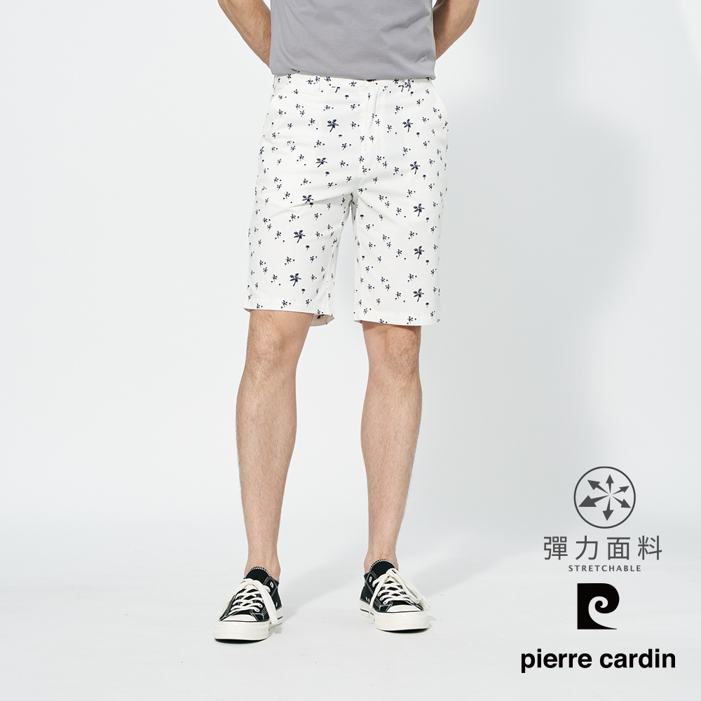 【pierre cardin 皮爾卡登】男款 微彈性印花平口休閒短褲-白色 (5257962-90)