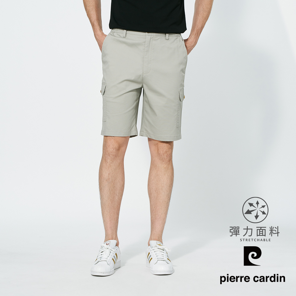 【pierre cardin 皮爾卡登】男款 側鬆緊腰頭微彈力側貼袋平口休閒短褲-卡其色 (5257966-82)