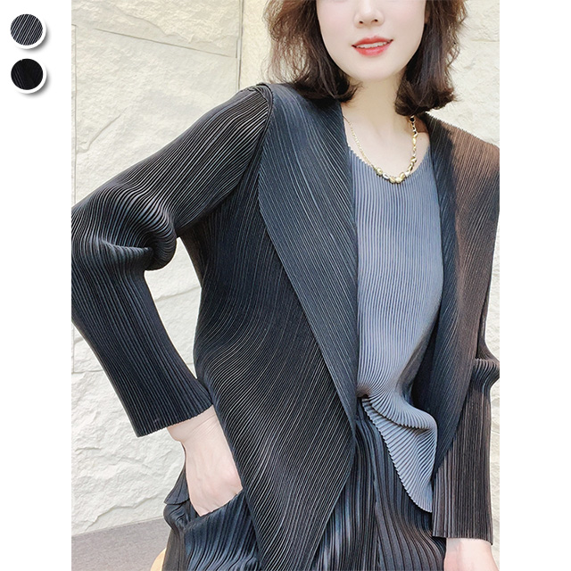 【韓國K.W.-歐美】KSMM3370現貨韓國三宅風格褶皺俐落素面外套(壓褶/中大尺碼/修身/輕薄/小香風)