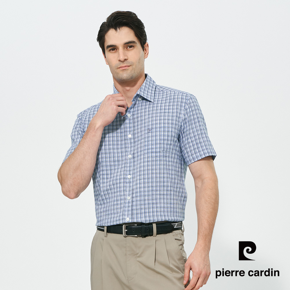 【pierre cardin 皮爾卡登】男款 純棉吸濕速乾格紋鳥嘴領休閒短袖襯衫-天藍色 (5257104-37)
