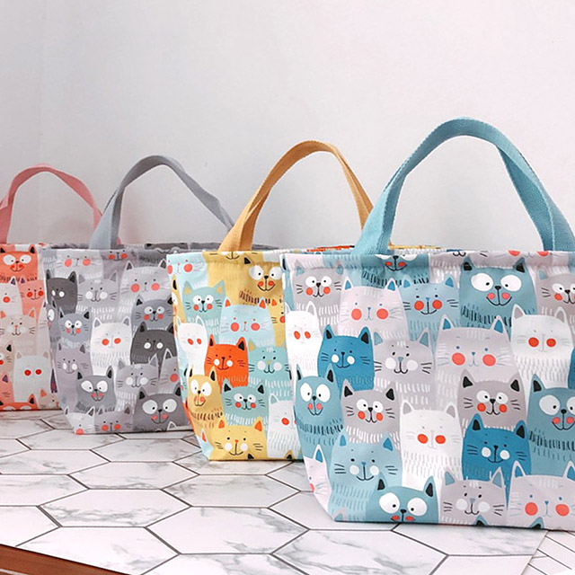 【優貝選】日系滿版貓咪多用途 保溫 防水小手提包/便當袋/午餐提包