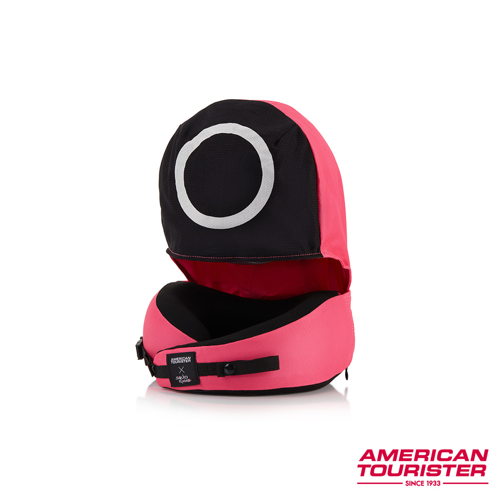 AMERICAN TOURISTER美國旅行者 X SQUID GAME魷魚遊戲聯名 經典造型舒適旅行頸枕(黑/墨西哥粉)