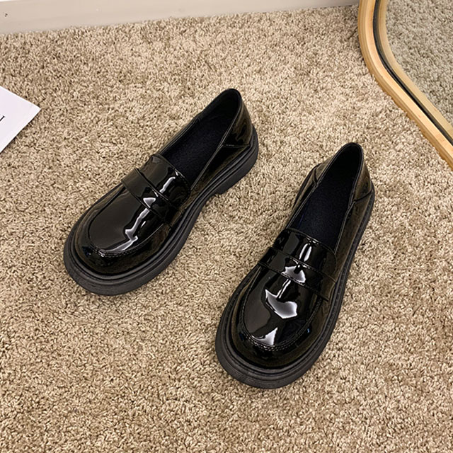 【韓國K.W.】Y6298現貨38碼率性氛圍休閒鞋(樂福鞋/通勤鞋/懶人鞋)