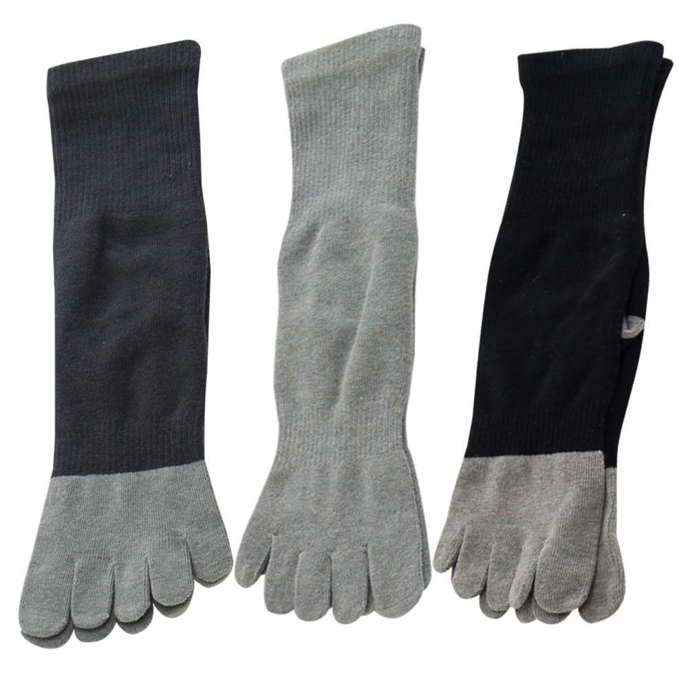 【KEROPPA】可諾帕吸濕排汗竹炭保健1/2五趾襪x2雙C90009