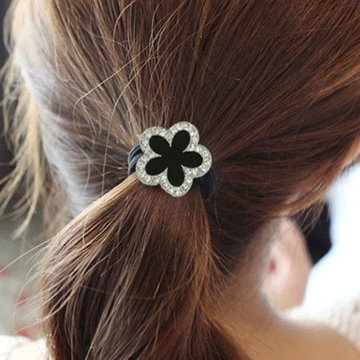Charme 韓國流行花朵造型水鑽髮圈 銀色