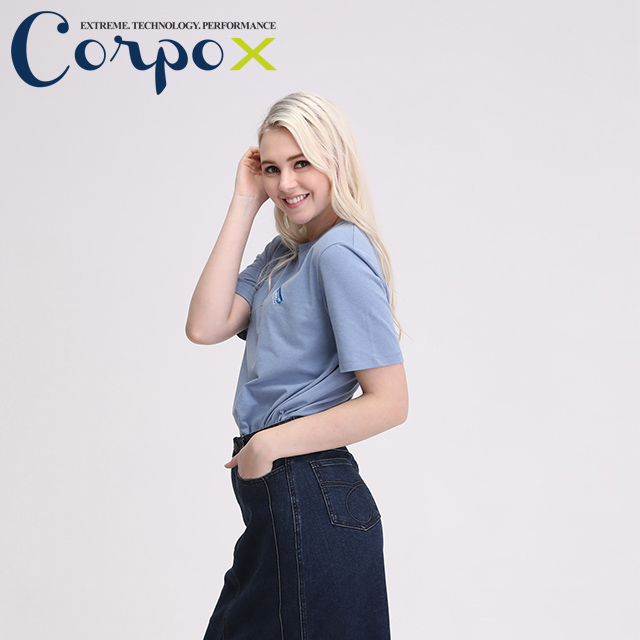 【Corpo X】女款涼感印花T恤(SODA款)-灰藍色
