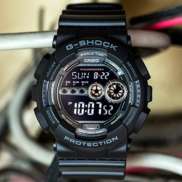 G-SHOCK 強悍亮眼運動休閒錶-黑-GD-100-1BDR