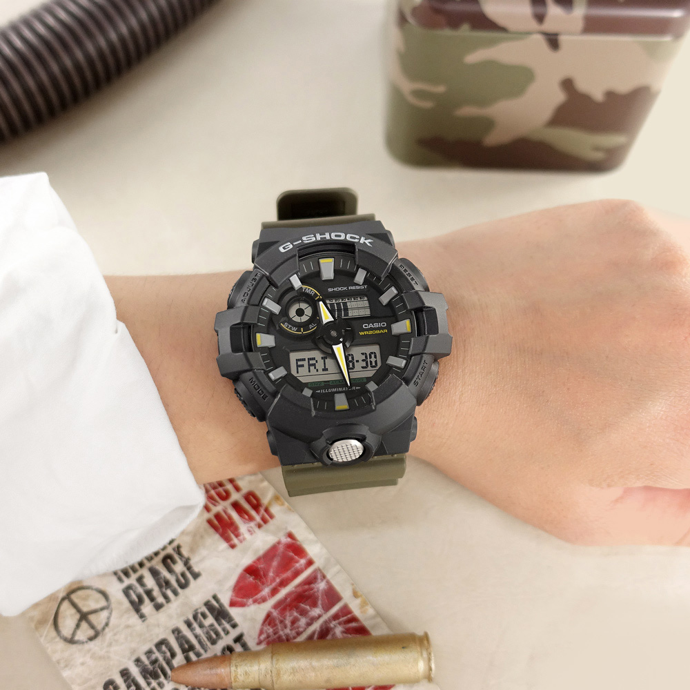 G-SHOCK CASIO/ GA-710TU-1A3 /卡西歐軍事風格雙顯大錶殼防水200米橡膠手錶黑x橄欖綠53mm